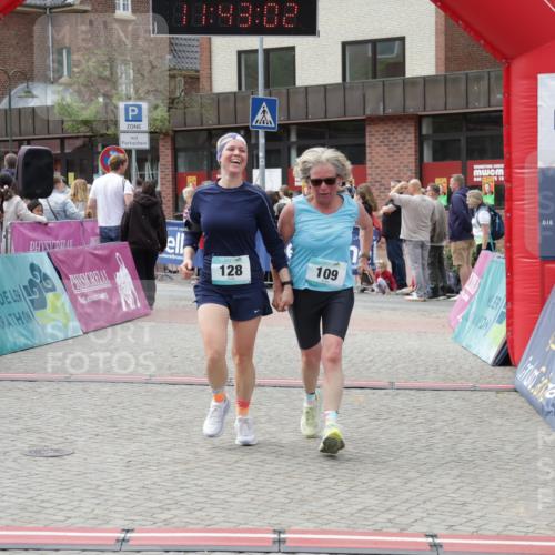 10.05.2026 - 8. Wedeler Halbmarathon Yannick Fuchs http://msf.ph/oto/9728857 10.05.2026 11:43:00 Ziel 109, 128, 649, 650, 849, 906 meine-sportfotos.de