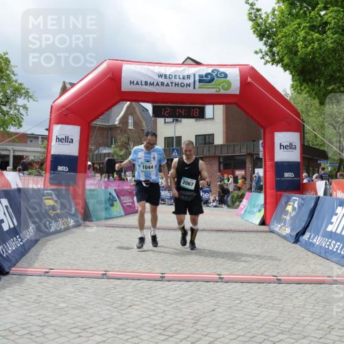 10.05.2026 - 8. Wedeler Halbmarathon Yannick Fuchs http://msf.ph/oto/9728869 10.05.2026 12:14:16 Ziel 1044, 2067 meine-sportfotos.de