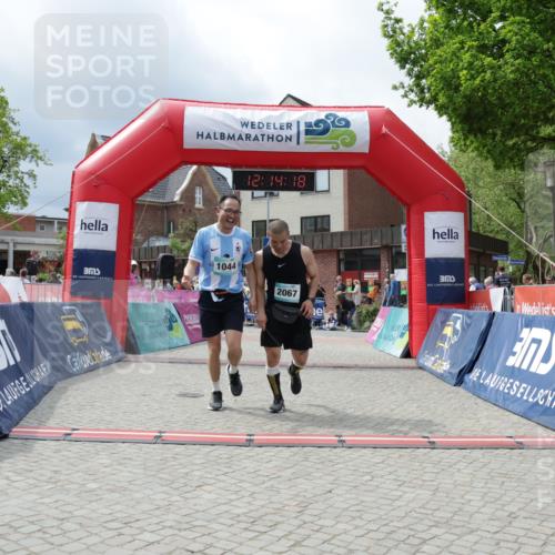 10.05.2026 - 8. Wedeler Halbmarathon Yannick Fuchs http://msf.ph/oto/9728880 10.05.2026 12:14:16 Ziel 1044, 2067 meine-sportfotos.de