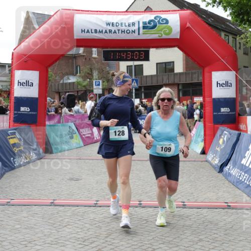 10.05.2026 - 8. Wedeler Halbmarathon Yannick Fuchs http://msf.ph/oto/9728894 10.05.2026 11:43:01 Ziel 109, 128, 649, 650, 849, 906, 973 meine-sportfotos.de