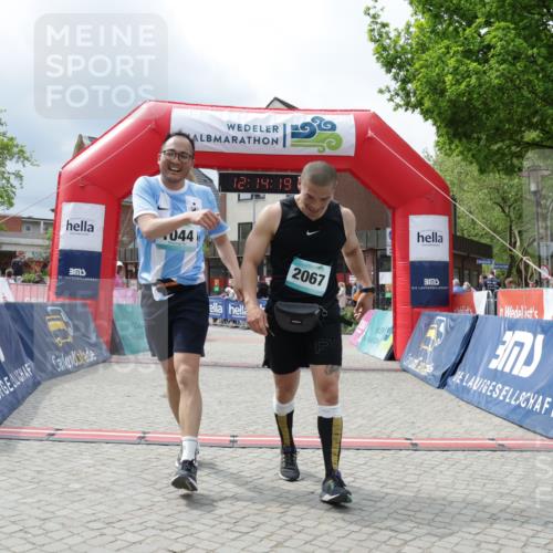 10.05.2026 - 8. Wedeler Halbmarathon Yannick Fuchs http://msf.ph/oto/9728909 10.05.2026 12:14:17 Ziel 1044, 2067 meine-sportfotos.de
