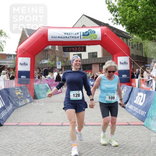 10.05.2026 - 8. Wedeler Halbmarathon Yannick Fuchs http://msf.ph/oto/9728910 10.05.2026 11:43:02 Ziel 109, 128, 649, 650, 849, 906, 973 meine-sportfotos.de