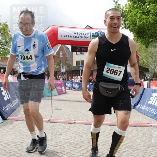 10.05.2026 - 8. Wedeler Halbmarathon Yannick Fuchs http://msf.ph/oto/9728920 10.05.2026 12:14:18 Ziel 1044, 2067 meine-sportfotos.de