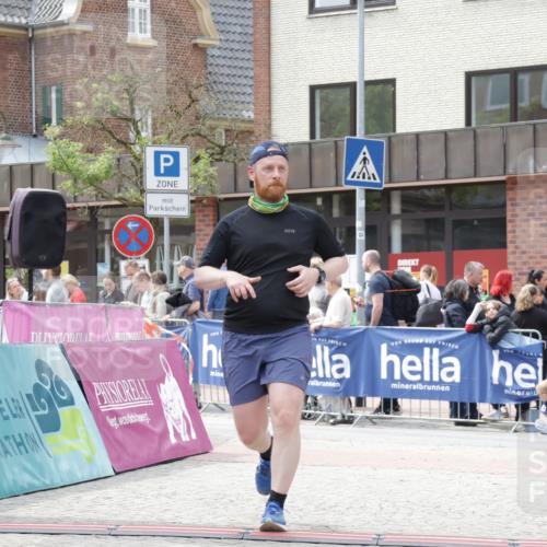 10.05.2026 - 8. Wedeler Halbmarathon Yannick Fuchs http://msf.ph/oto/9728957 10.05.2026 12:14:26 Ziel 446 meine-sportfotos.de