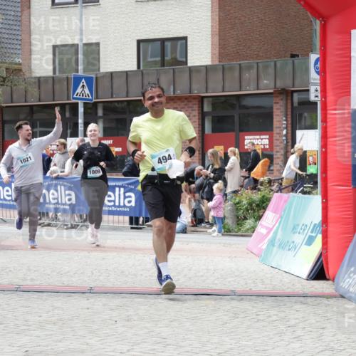 10.05.2026 - 8. Wedeler Halbmarathon Yannick Fuchs http://msf.ph/oto/9729051 10.05.2026 12:14:44 Ziel 494, 1009, 1021 meine-sportfotos.de