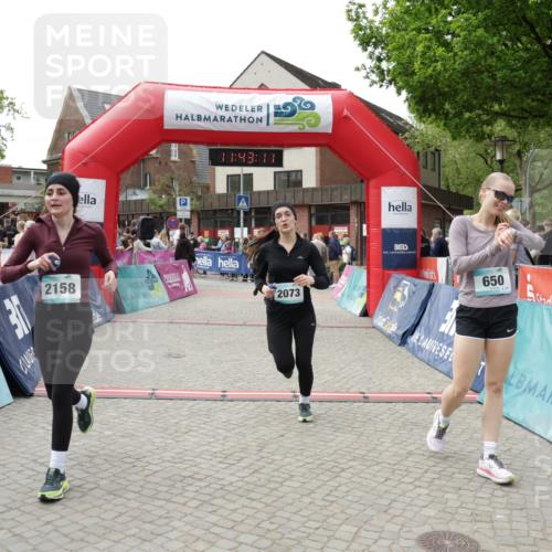 10.05.2026 - 8. Wedeler Halbmarathon Yannick Fuchs http://msf.ph/oto/9729072 10.05.2026 11:43:09 Ziel 331, 649, 650, 849, 973, 2073, 2158 meine-sportfotos.de