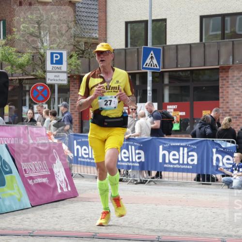 10.05.2026 - 8. Wedeler Halbmarathon Yannick Fuchs http://msf.ph/oto/9729169 10.05.2026 12:14:52 Ziel 27, 231, 1009, 1021 meine-sportfotos.de