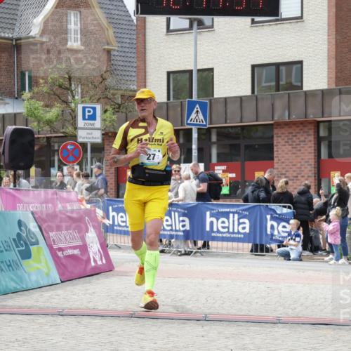 10.05.2026 - 8. Wedeler Halbmarathon Yannick Fuchs http://msf.ph/oto/9729173 10.05.2026 12:14:52 Ziel 27, 231, 1009, 1021 meine-sportfotos.de
