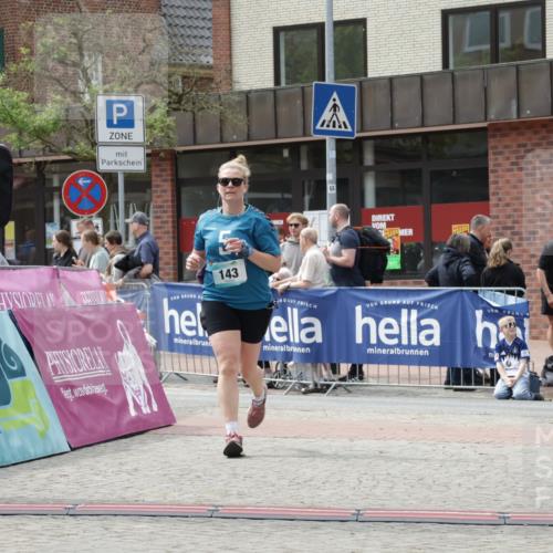 10.05.2026 - 8. Wedeler Halbmarathon Yannick Fuchs http://msf.ph/oto/9729219 10.05.2026 12:14:56 Ziel 27, 143, 231, 613, 615 meine-sportfotos.de