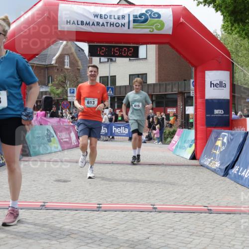10.05.2026 - 8. Wedeler Halbmarathon Yannick Fuchs http://msf.ph/oto/9729307 10.05.2026 12:15:01 Ziel 143, 415, 613, 615 meine-sportfotos.de