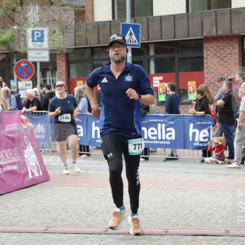 10.05.2026 - 8. Wedeler Halbmarathon Yannick Fuchs http://msf.ph/oto/9729456 10.05.2026 11:43:41 Ziel 771, 2149 meine-sportfotos.de
