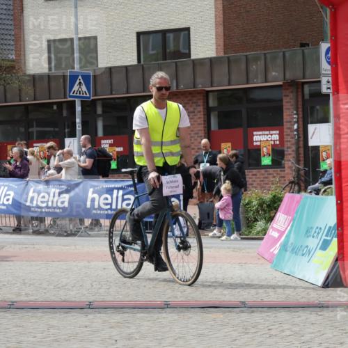 10.05.2026 - 8. Wedeler Halbmarathon Yannick Fuchs http://msf.ph/oto/9729562 10.05.2026 12:15:28 Ziel 2194 meine-sportfotos.de