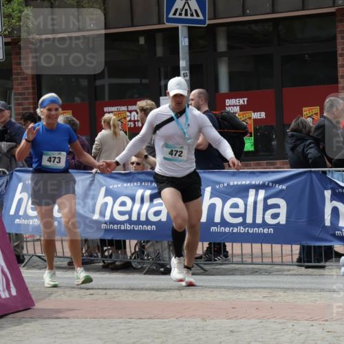 10.05.2026 - 8. Wedeler Halbmarathon Yannick Fuchs http://msf.ph/oto/9729567 10.05.2026 12:15:31 Ziel 473, 760, 2194 meine-sportfotos.de