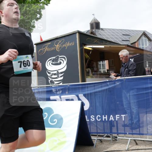10.05.2026 - 8. Wedeler Halbmarathon Yannick Fuchs http://msf.ph/oto/9729707 10.05.2026 12:15:38 Ziel 473, 760 meine-sportfotos.de