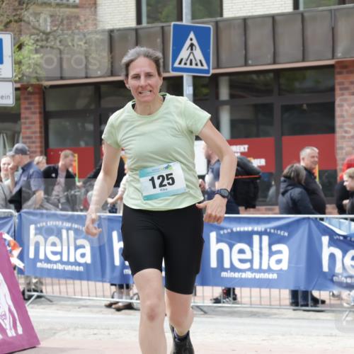 10.05.2026 - 8. Wedeler Halbmarathon Yannick Fuchs http://msf.ph/oto/9729757 10.05.2026 12:15:52 Ziel 125 meine-sportfotos.de