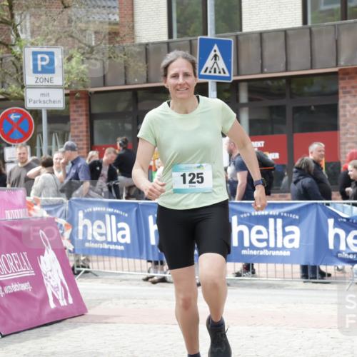 10.05.2026 - 8. Wedeler Halbmarathon Yannick Fuchs http://msf.ph/oto/9729761 10.05.2026 12:15:52 Ziel 125 meine-sportfotos.de