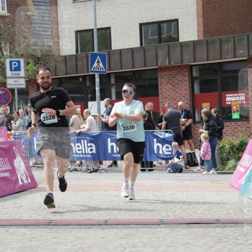 10.05.2026 - 8. Wedeler Halbmarathon Yannick Fuchs http://msf.ph/oto/9729831 10.05.2026 12:15:57 Ziel 125, 2028 meine-sportfotos.de