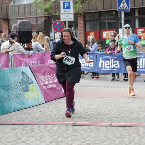 10.05.2026 - 8. Wedeler Halbmarathon Yannick Fuchs http://msf.ph/oto/9729854 10.05.2026 11:44:00 Ziel 921, 1007, 2022 meine-sportfotos.de