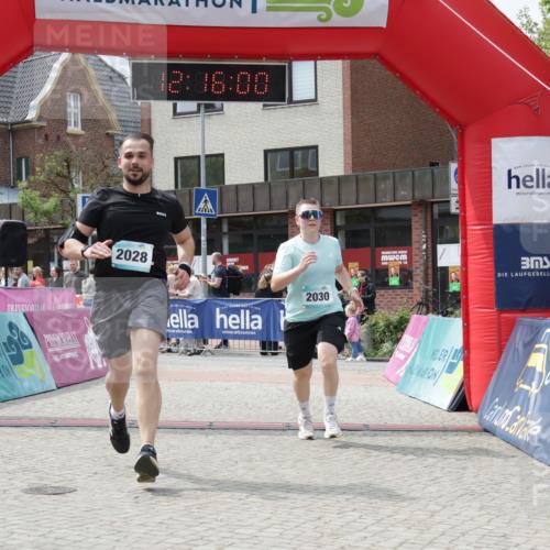 10.05.2026 - 8. Wedeler Halbmarathon Yannick Fuchs http://msf.ph/oto/9729860 10.05.2026 12:15:58 Ziel 125, 2028 meine-sportfotos.de