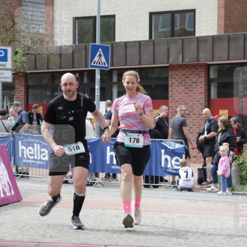 10.05.2026 - 8. Wedeler Halbmarathon Yannick Fuchs http://msf.ph/oto/9729912 10.05.2026 12:16:03 Ziel 176, 510, 2028 meine-sportfotos.de