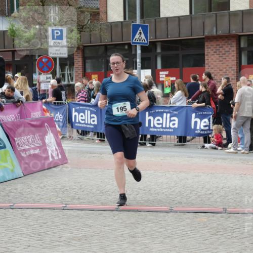 10.05.2026 - 8. Wedeler Halbmarathon Yannick Fuchs http://msf.ph/oto/9730007 10.05.2026 11:44:09 Ziel 195, 1016 meine-sportfotos.de