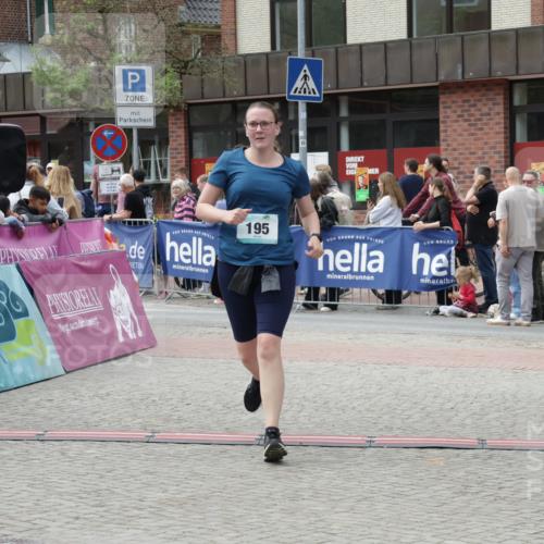 10.05.2026 - 8. Wedeler Halbmarathon Yannick Fuchs http://msf.ph/oto/9730018 10.05.2026 11:44:10 Ziel 195, 1016 meine-sportfotos.de