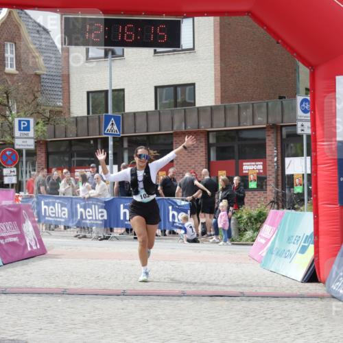 10.05.2026 - 8. Wedeler Halbmarathon Yannick Fuchs http://msf.ph/oto/9730047 10.05.2026 12:16:13 Ziel 57, 102, 951, 953 meine-sportfotos.de