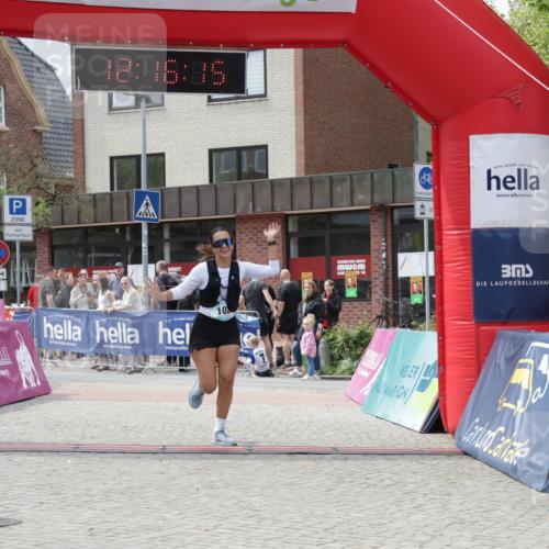 10.05.2026 - 8. Wedeler Halbmarathon Yannick Fuchs http://msf.ph/oto/9730055 10.05.2026 12:16:13 Ziel 57, 102, 951, 953 meine-sportfotos.de