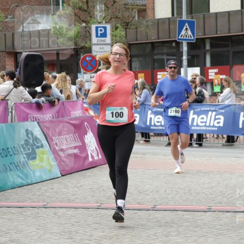 10.05.2026 - 8. Wedeler Halbmarathon Yannick Fuchs http://msf.ph/oto/9730095 10.05.2026 11:44:18 Ziel 100, 258, 2180 meine-sportfotos.de