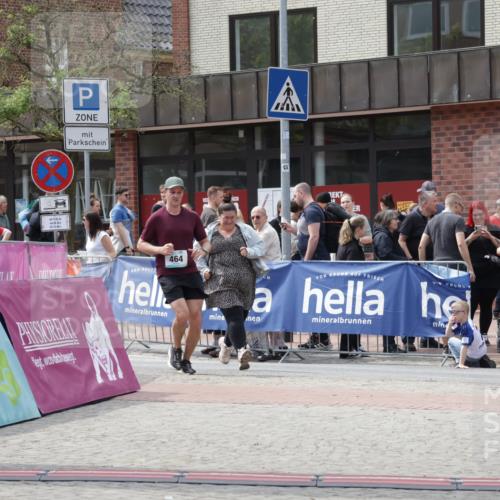 10.05.2026 - 8. Wedeler Halbmarathon Yannick Fuchs http://msf.ph/oto/9730178 10.05.2026 12:16:22 Ziel 57, 464 meine-sportfotos.de