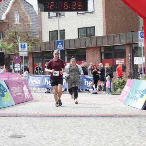 10.05.2026 - 8. Wedeler Halbmarathon Yannick Fuchs http://msf.ph/oto/9730194 10.05.2026 12:16:25 Ziel 464 meine-sportfotos.de