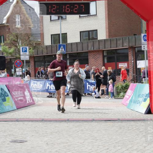 10.05.2026 - 8. Wedeler Halbmarathon Yannick Fuchs http://msf.ph/oto/9730199 10.05.2026 12:16:25 Ziel 464 meine-sportfotos.de
