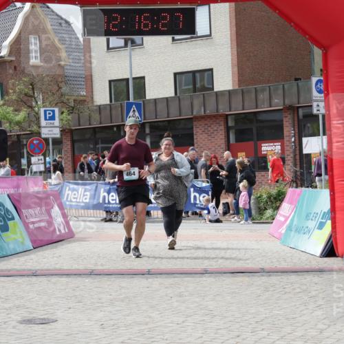 10.05.2026 - 8. Wedeler Halbmarathon Yannick Fuchs http://msf.ph/oto/9730205 10.05.2026 12:16:25 Ziel 464 meine-sportfotos.de