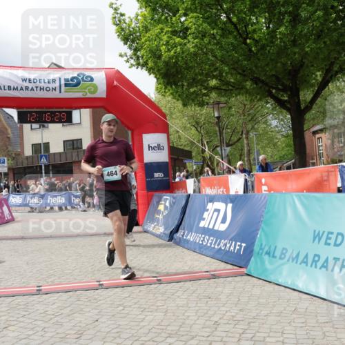 10.05.2026 - 8. Wedeler Halbmarathon Yannick Fuchs http://msf.ph/oto/9730240 10.05.2026 12:16:27 Ziel 464 meine-sportfotos.de