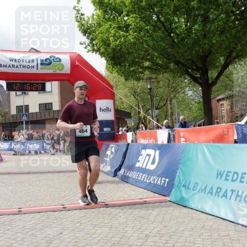 10.05.2026 - 8. Wedeler Halbmarathon Yannick Fuchs http://msf.ph/oto/9730244 10.05.2026 12:16:27 Ziel 464 meine-sportfotos.de