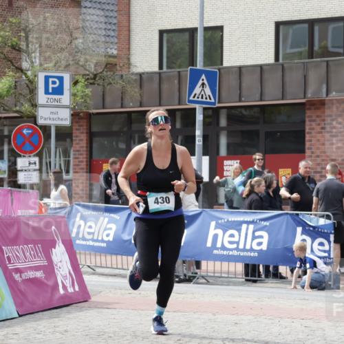10.05.2026 - 8. Wedeler Halbmarathon Yannick Fuchs http://msf.ph/oto/9730253 10.05.2026 12:16:34 Ziel 430 meine-sportfotos.de