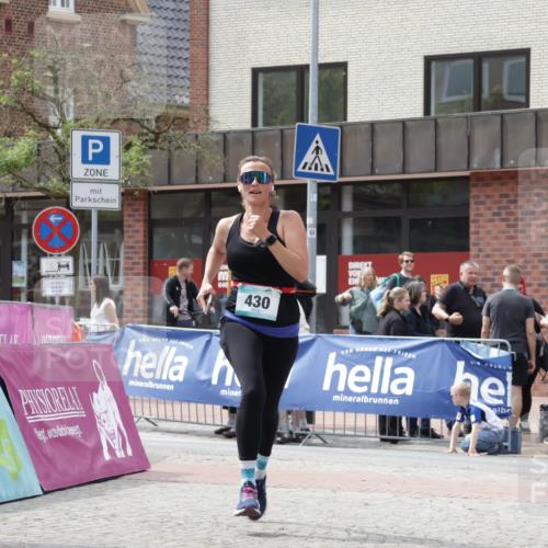 10.05.2026 - 8. Wedeler Halbmarathon Yannick Fuchs http://msf.ph/oto/9730257 10.05.2026 12:16:35 Ziel 430 meine-sportfotos.de