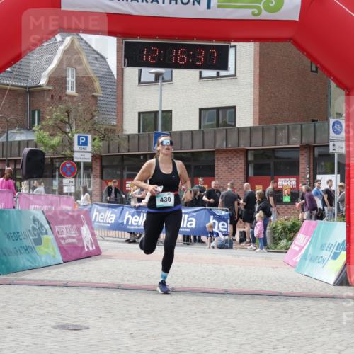 10.05.2026 - 8. Wedeler Halbmarathon Yannick Fuchs http://msf.ph/oto/9730278 10.05.2026 12:16:35 Ziel 430 meine-sportfotos.de
