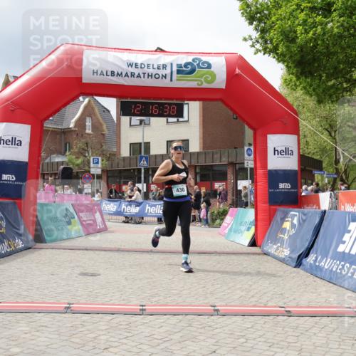 10.05.2026 - 8. Wedeler Halbmarathon Yannick Fuchs http://msf.ph/oto/9730287 10.05.2026 12:16:36 Ziel 430 meine-sportfotos.de