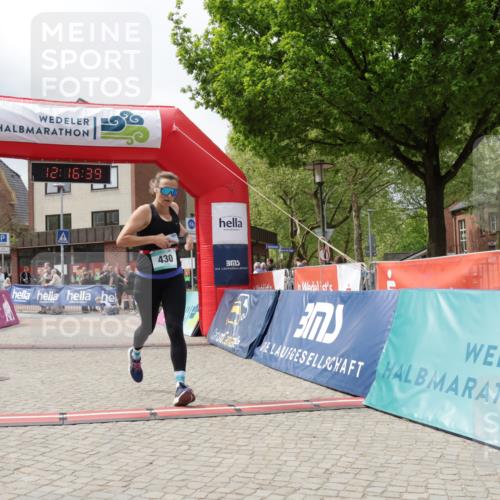 10.05.2026 - 8. Wedeler Halbmarathon Yannick Fuchs http://msf.ph/oto/9730312 10.05.2026 12:16:37 Ziel 416, 430 meine-sportfotos.de
