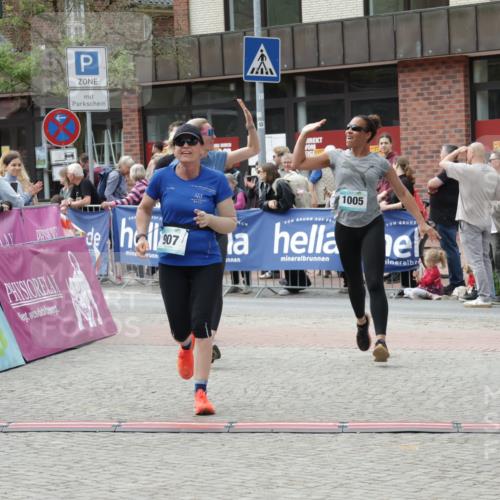 10.05.2026 - 8. Wedeler Halbmarathon Yannick Fuchs http://msf.ph/oto/9730313 10.05.2026 11:44:31 Ziel 221, 907 meine-sportfotos.de