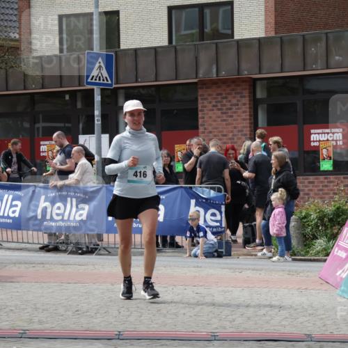 10.05.2026 - 8. Wedeler Halbmarathon Yannick Fuchs http://msf.ph/oto/9730336 10.05.2026 12:16:40 Ziel 416, 430, 732 meine-sportfotos.de