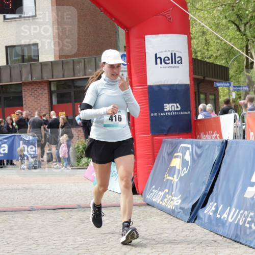10.05.2026 - 8. Wedeler Halbmarathon Yannick Fuchs http://msf.ph/oto/9730368 10.05.2026 12:16:42 Ziel 58, 260, 416, 732, 822 meine-sportfotos.de