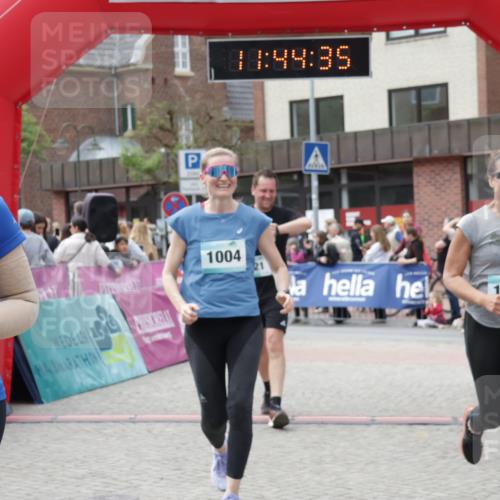 10.05.2026 - 8. Wedeler Halbmarathon Yannick Fuchs http://msf.ph/oto/9730369 10.05.2026 11:44:34 Ziel 221, 907 meine-sportfotos.de