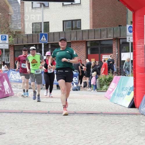 10.05.2026 - 8. Wedeler Halbmarathon Yannick Fuchs http://msf.ph/oto/9730395 10.05.2026 12:16:44 Ziel 58, 260, 416, 732, 822 meine-sportfotos.de