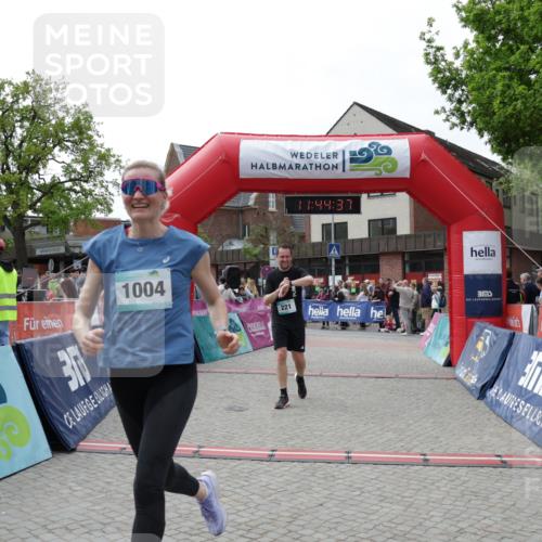 10.05.2026 - 8. Wedeler Halbmarathon Yannick Fuchs http://msf.ph/oto/9730415 10.05.2026 11:44:35 Ziel 221, 907 meine-sportfotos.de