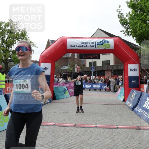10.05.2026 - 8. Wedeler Halbmarathon Yannick Fuchs http://msf.ph/oto/9730419 10.05.2026 11:44:35 Ziel 221, 907 meine-sportfotos.de