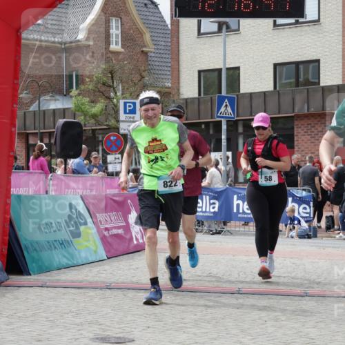 10.05.2026 - 8. Wedeler Halbmarathon Yannick Fuchs http://msf.ph/oto/9730420 10.05.2026 12:16:45 Ziel 58, 260, 416, 732, 822 meine-sportfotos.de