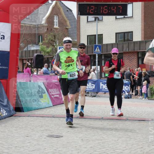 10.05.2026 - 8. Wedeler Halbmarathon Yannick Fuchs http://msf.ph/oto/9730431 10.05.2026 12:16:45 Ziel 58, 260, 416, 732, 822 meine-sportfotos.de