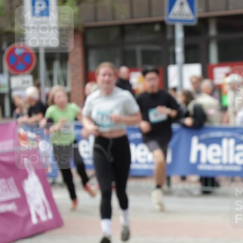 10.05.2026 - 8. Wedeler Halbmarathon Yannick Fuchs http://msf.ph/oto/9730450 10.05.2026 11:44:40 Ziel 221, 778, 877 meine-sportfotos.de